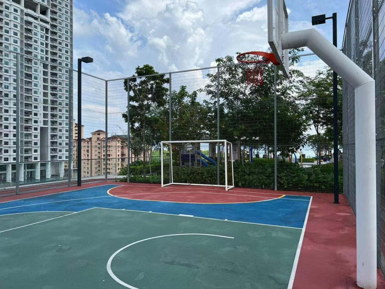 Urban Suites Two Or Three Bedroom Georgetown By Anc Jelutong Εξωτερικό φωτογραφία