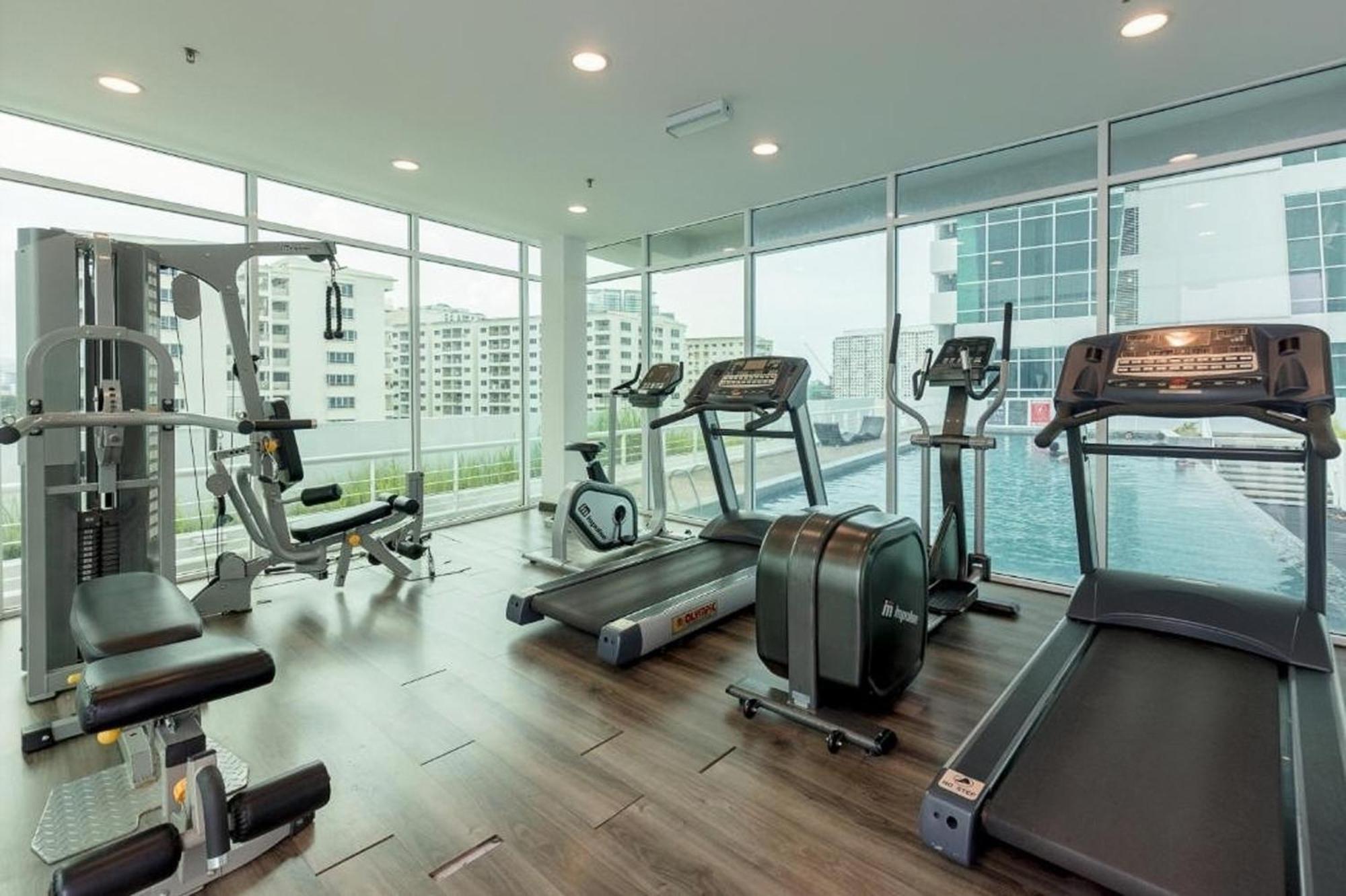Urban Suites Two Or Three Bedroom Georgetown By Anc Jelutong Εξωτερικό φωτογραφία