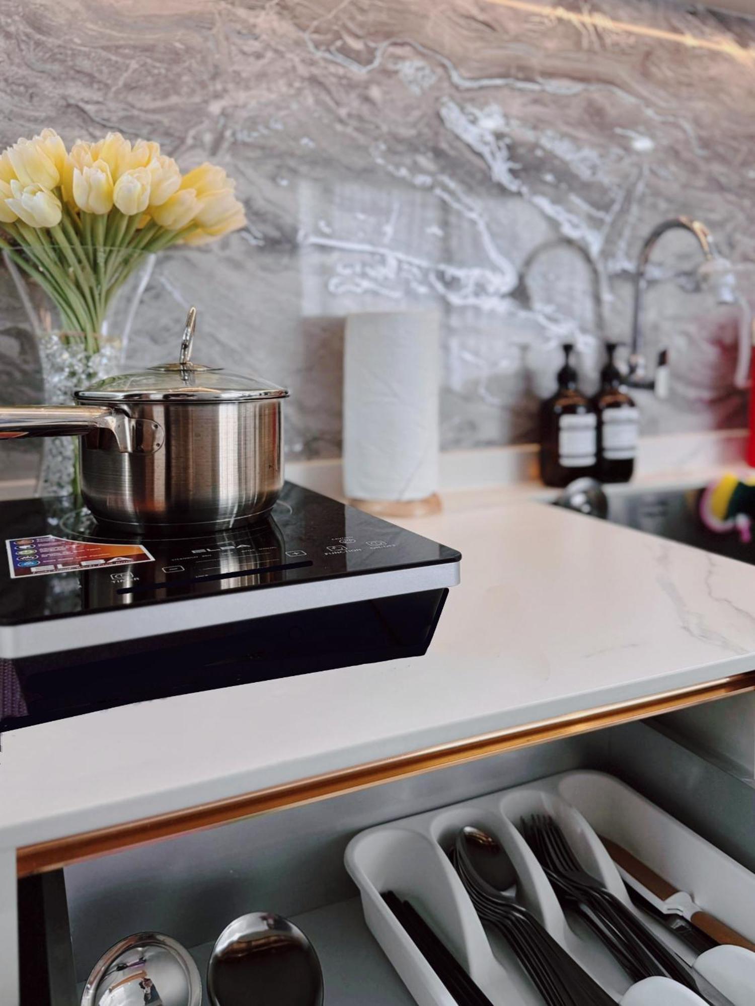 Urban Suites Two Or Three Bedroom Georgetown By Anc Jelutong Εξωτερικό φωτογραφία